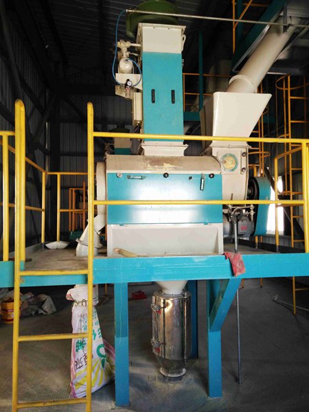 清理篩現(xiàn)場(chǎng)